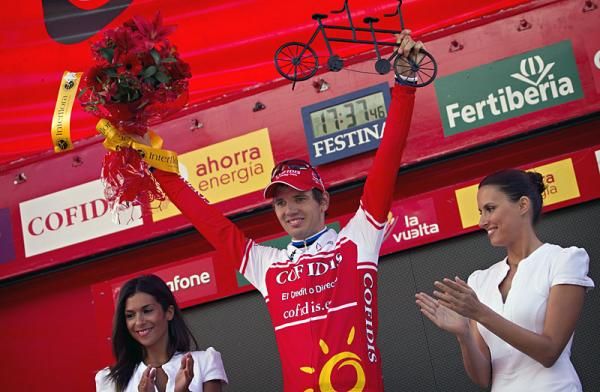 Stage 14 winner Rein Taaramae (Cofidis) on the podium.
