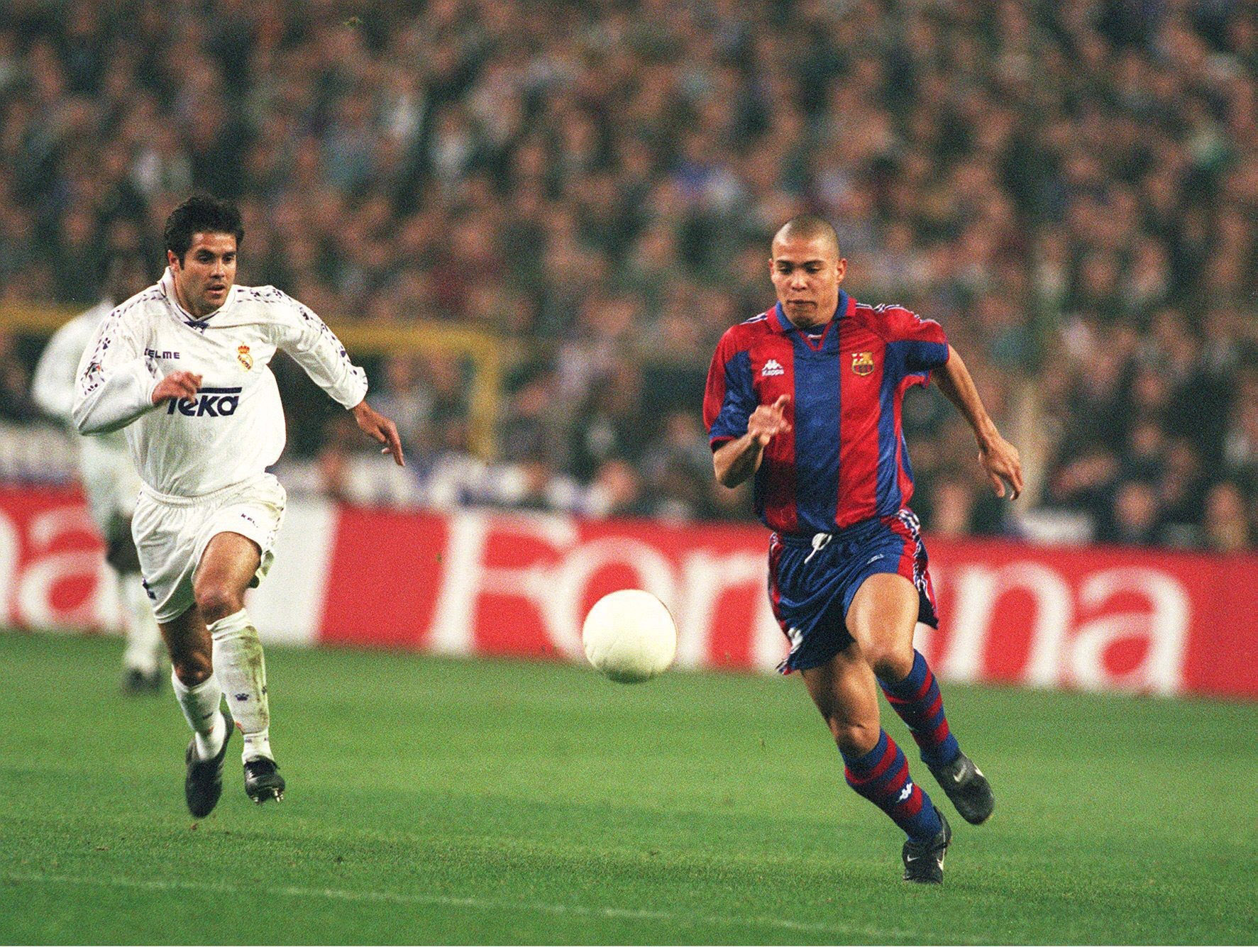 Ronaldo on the ball for Barcelona against Real Madrid in 1997.