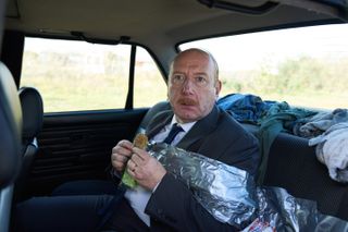 Adrian Scarborough plays Ian in Mr Bigstuff.