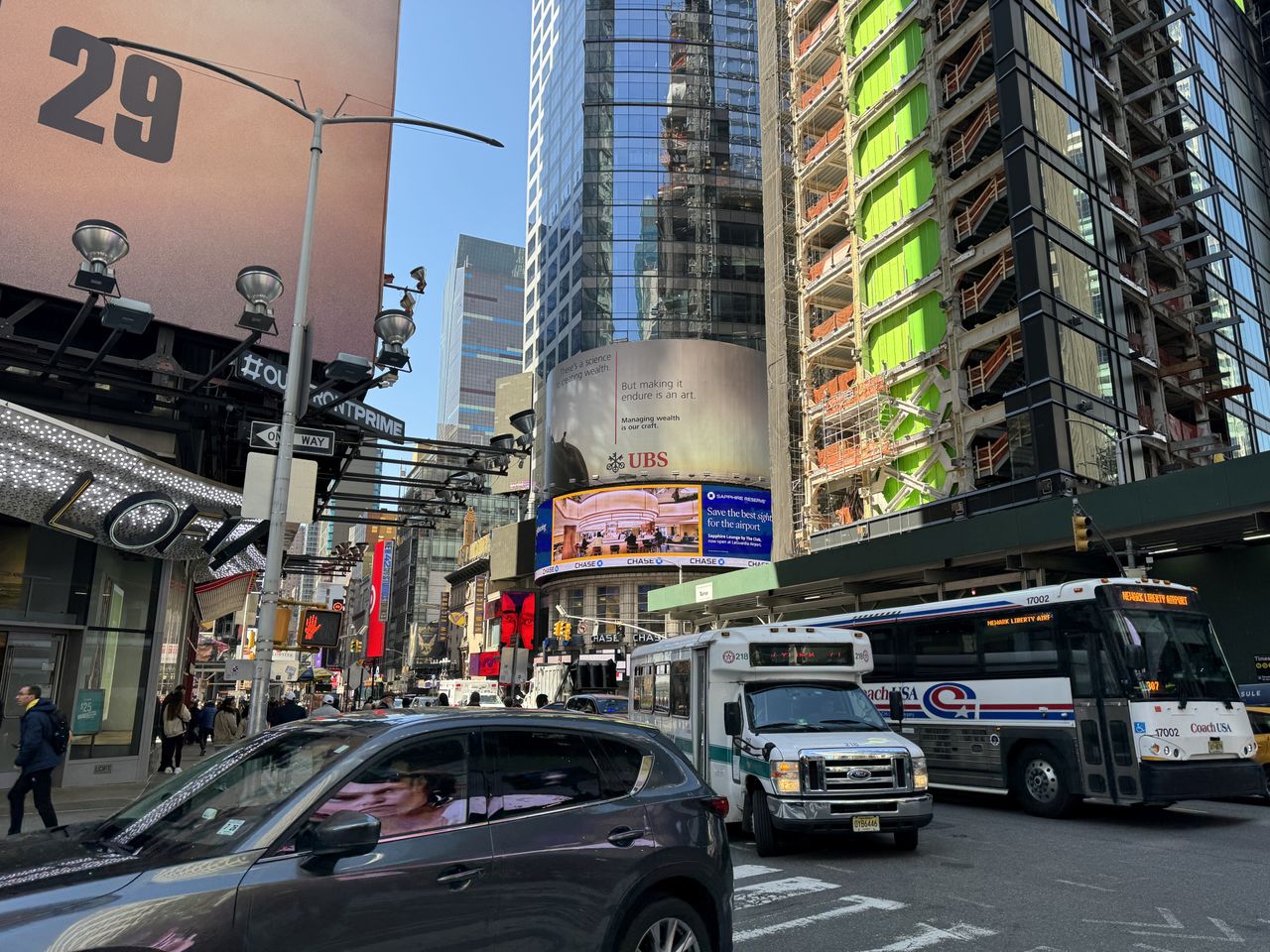 Apple iPhone 15 Pro Max color reproduction sample.
