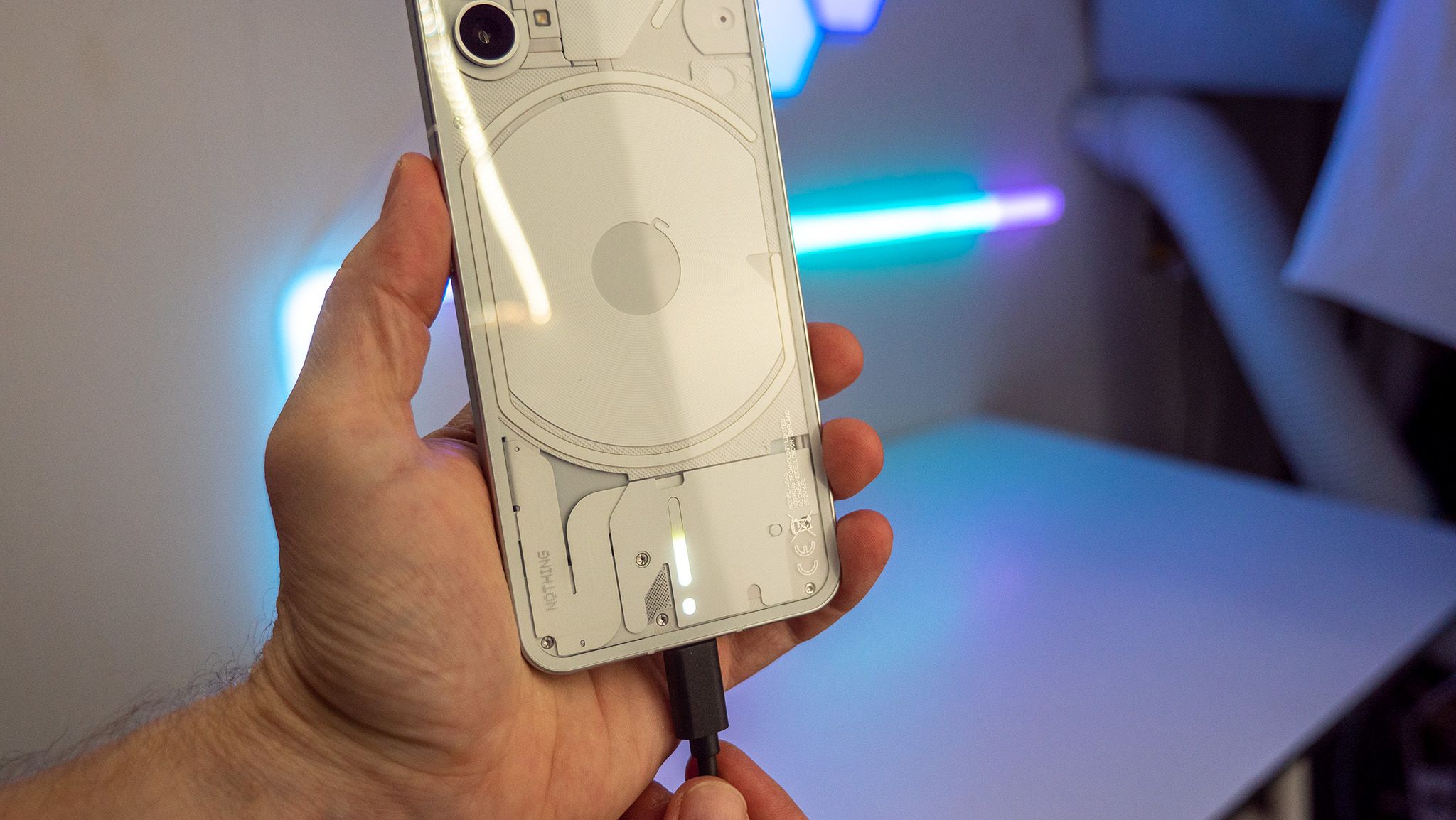Nothing Phone (1) update improves third-party charger support, brings ...