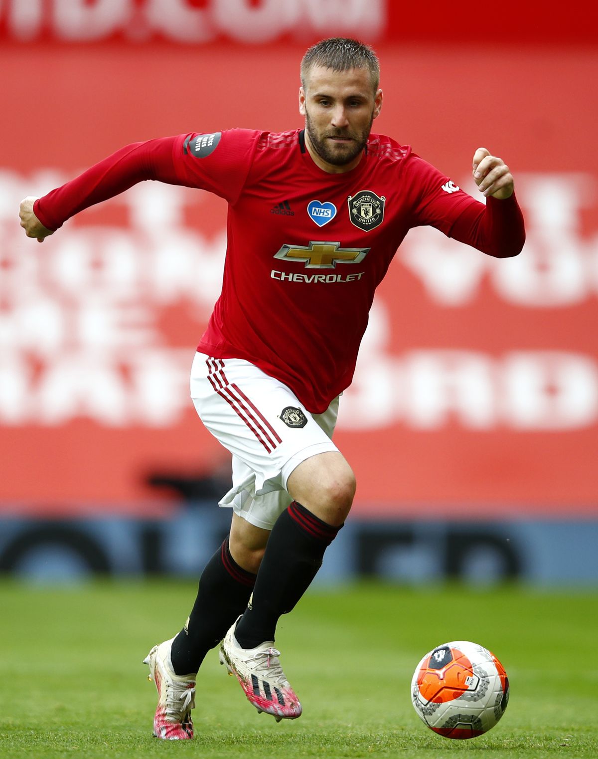 Manchester United's Luke Shaw set for month on sidelines with hamstring ...