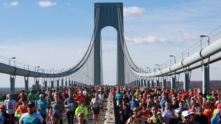  Runners cross the Verrazano-Narrows Bridge before the start of the New York Marathon live stream 2023.
