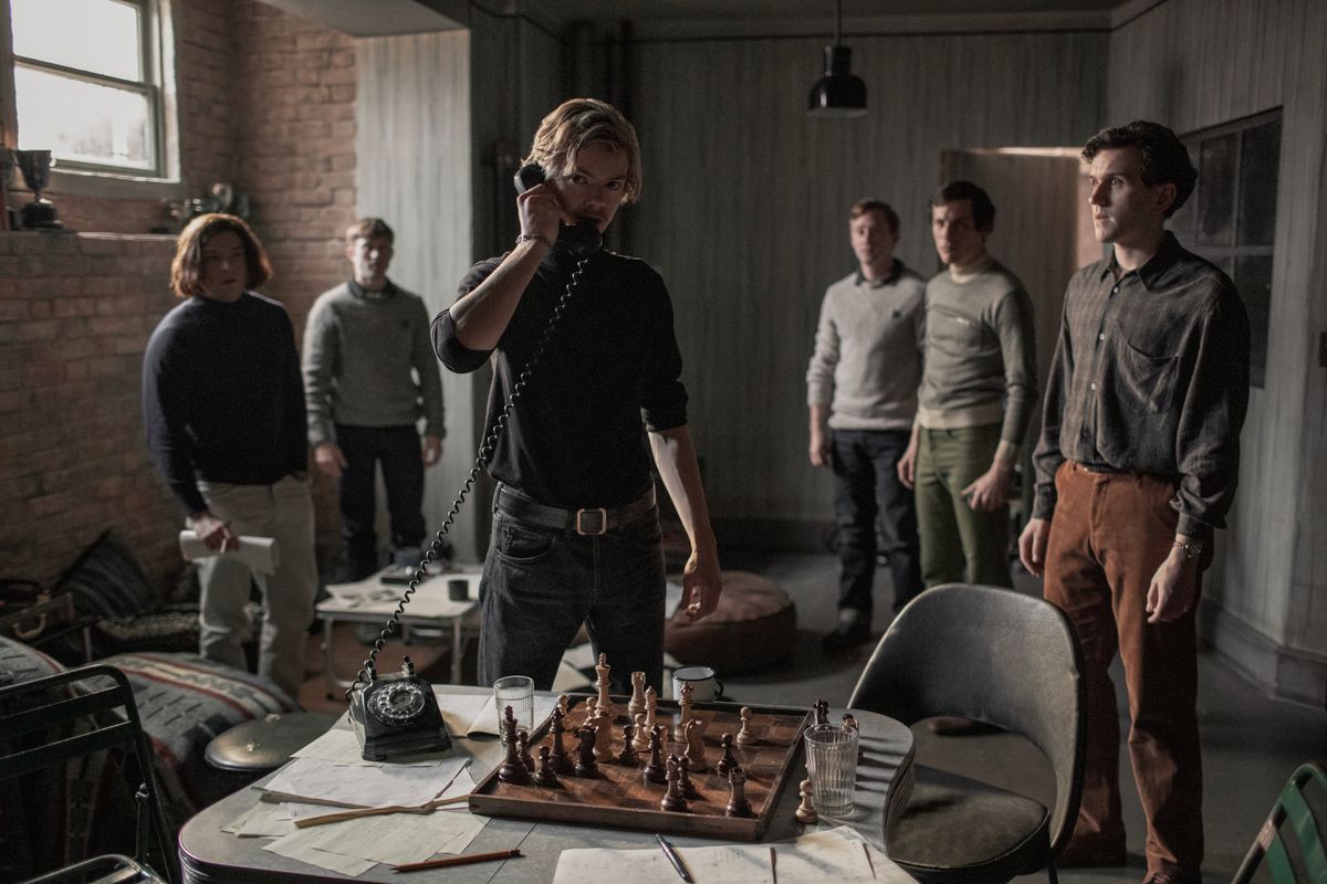 From left, Matthew Dennis Lewis As Matt, Harry Melling As Harry Beltik, Thomas Brodie-Sangster As Benny, Max Krause As Levertov, Ryan Wichert As Wexler, and Russell Dennis Lewis As Mike in "The Queen's Gambit" on Netflix.