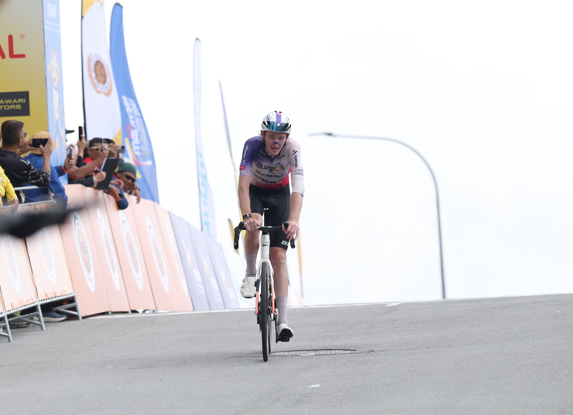 Josh Burnett (Burgos-Burpellet BH) coming over the line in second on stage 5 of Le Tour de Langkawi