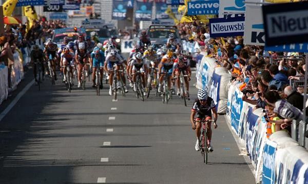 Heinrich Haussler (Cerv&eacute;lo TestTeam) slipped out of the chase group