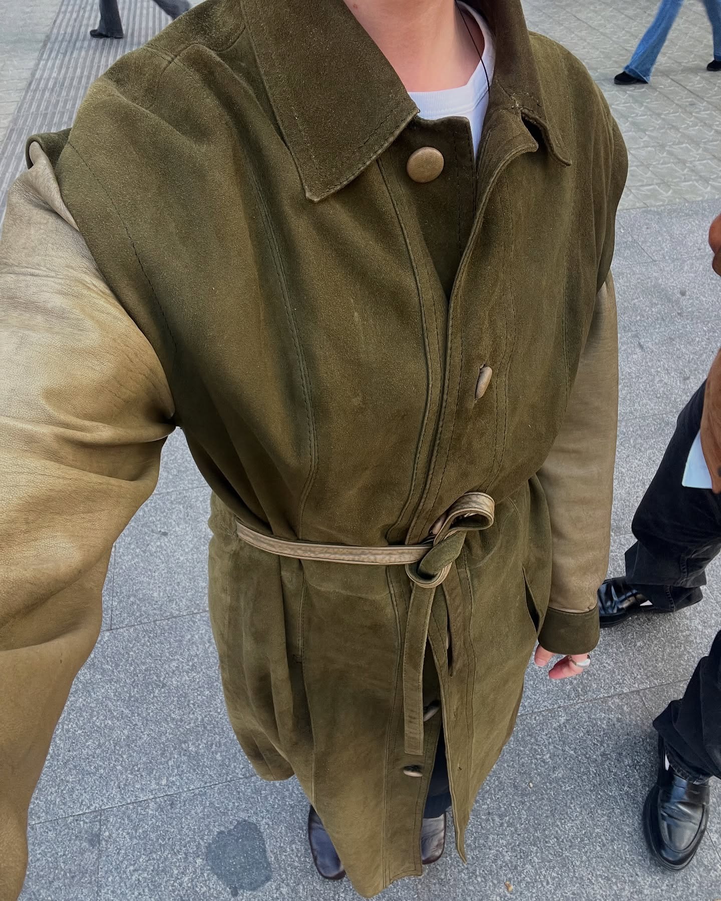 Spanish woman wearing fall trend.