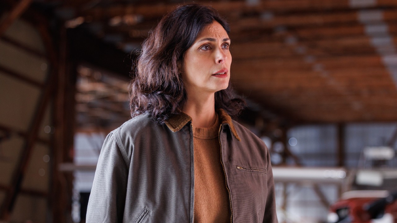 Morena Baccarin as Mickey in Sheriff Country's Season 1 finale.