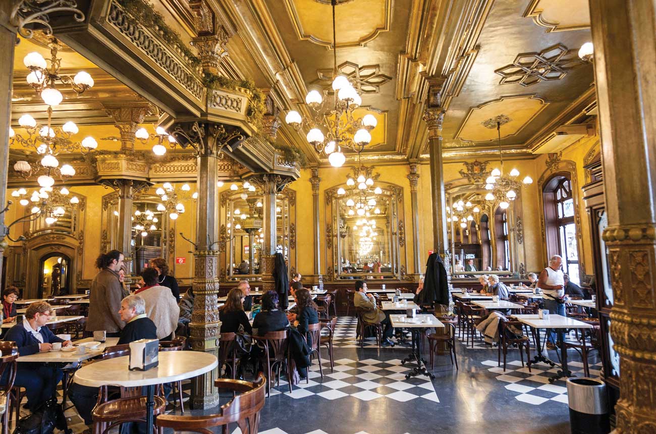 Caf&amp;eacute; Iru&amp;ntilde;a, Pamplona
