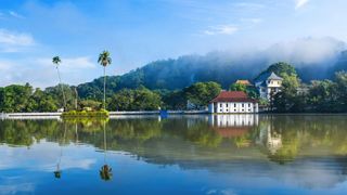 Kandy and the Temple of the Sacred Tooth Relic