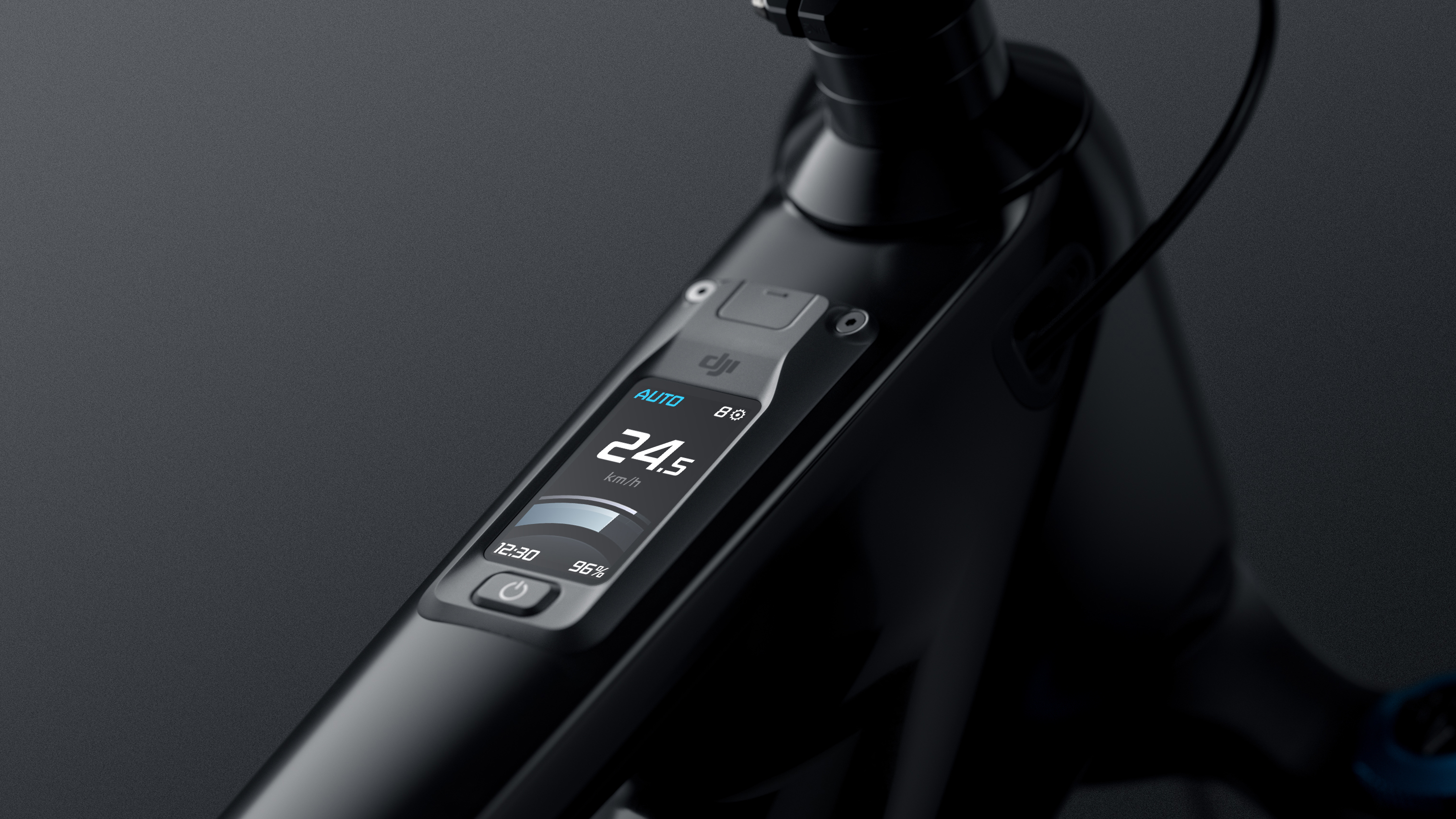 A phone connected to the DJI Amivox e-bike system