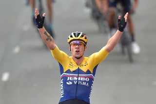 Primož Roglič wins stage 1 of the 2020 Vuelta a España