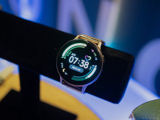 Galaxy watch hot sale active video