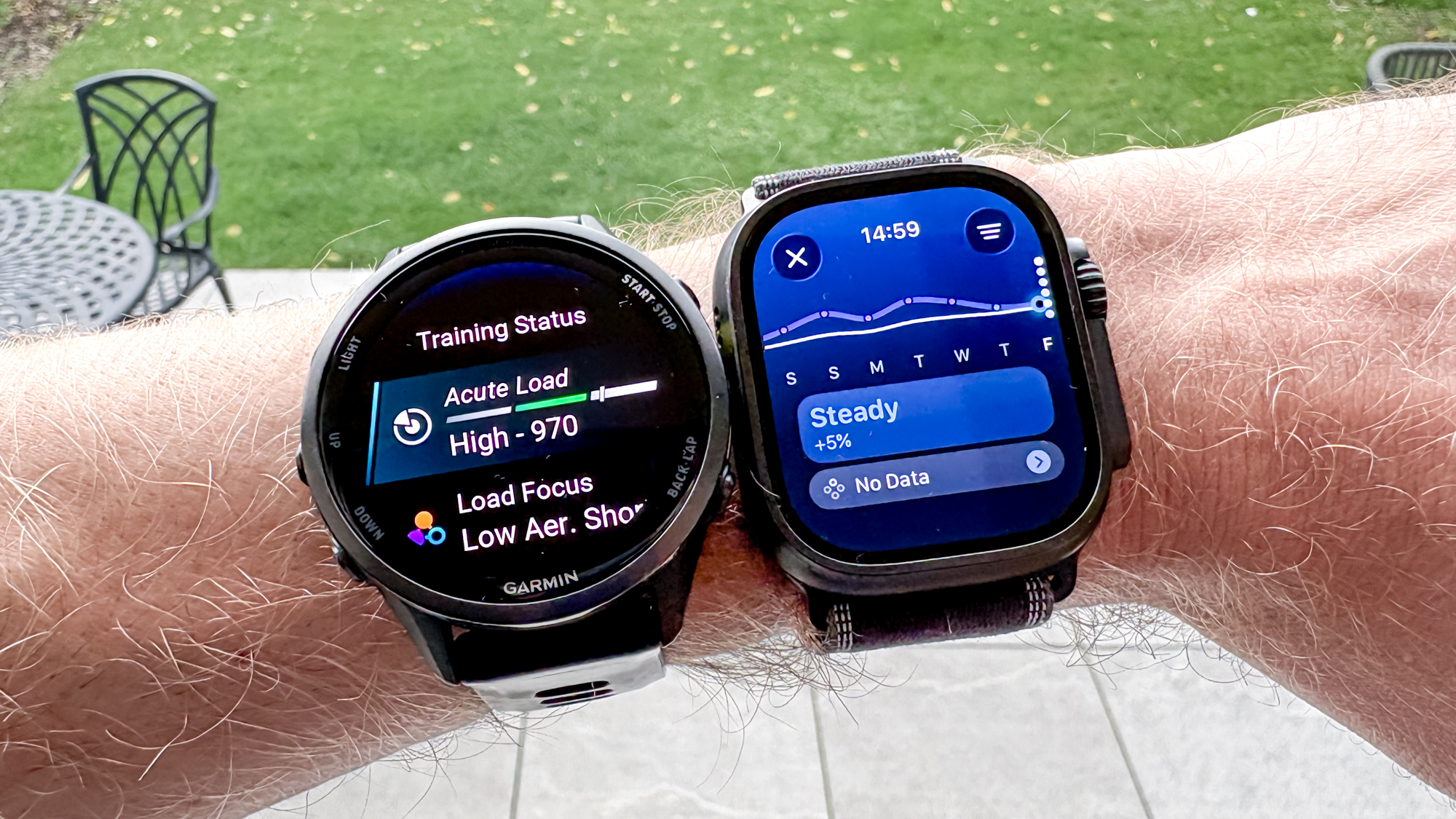 Garmin Forerunner 970 vs Apple Watch Ultra 3