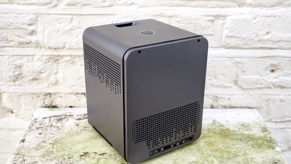 Kodak Flik HD10 Smart Projector review | Digital Camera World