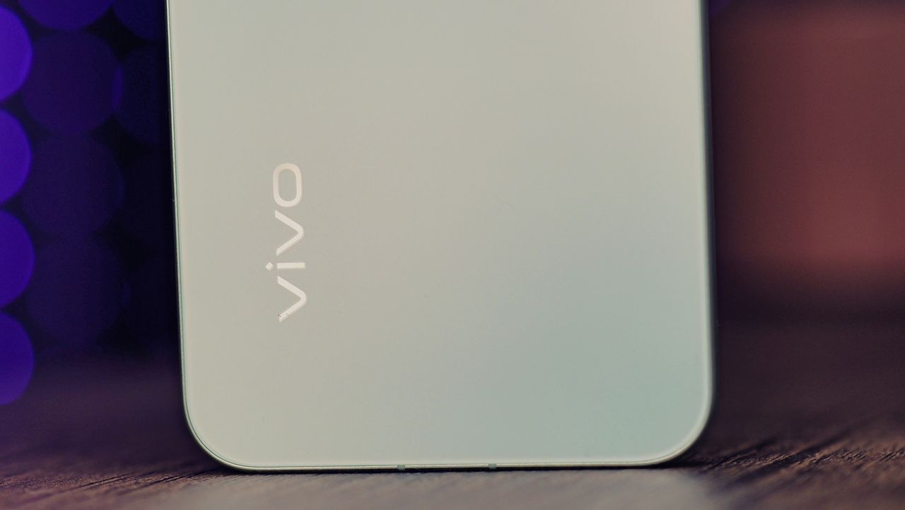 Vivo X200 FE phone close up of the logo