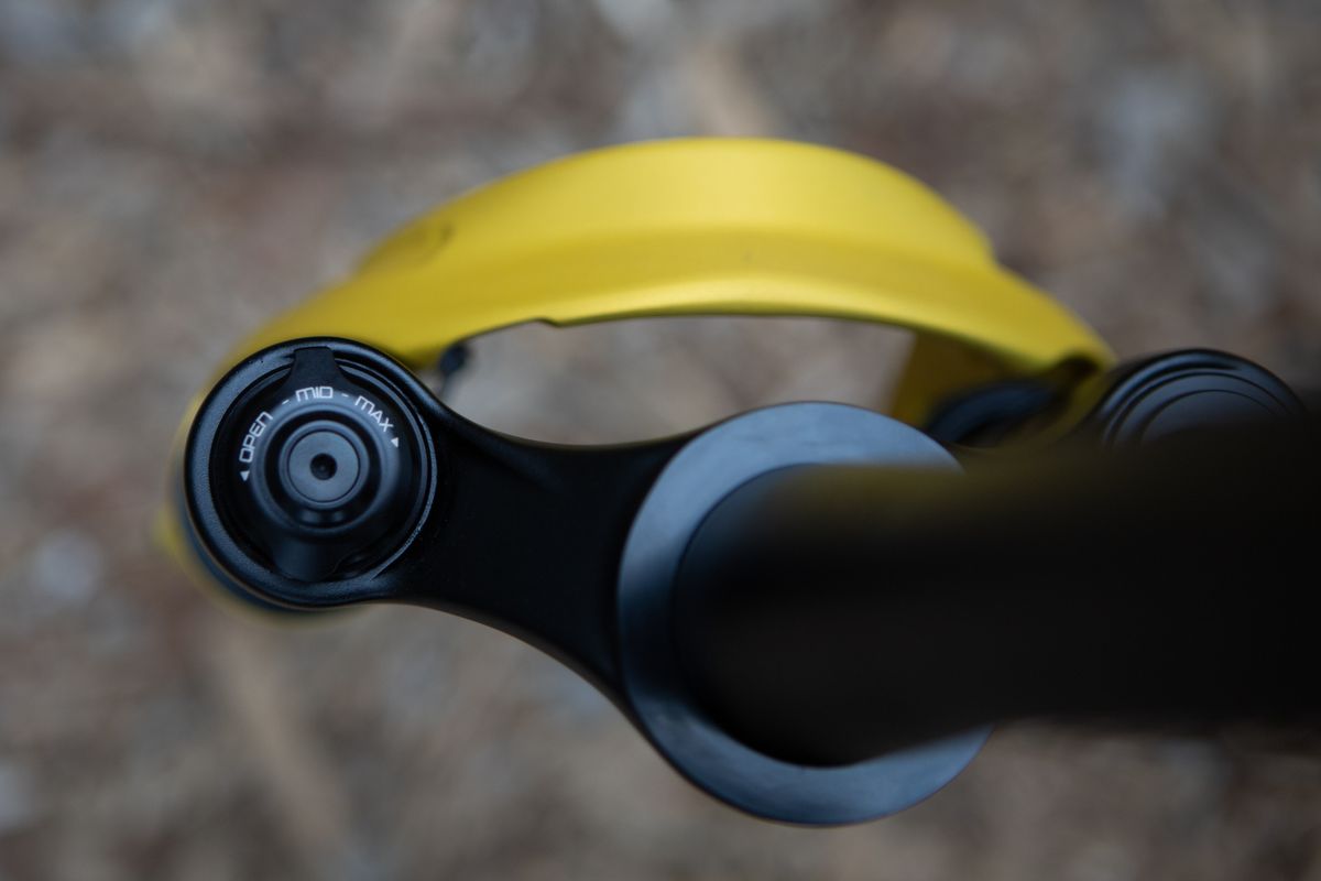 Best gravel suspension fork - MRP Baxter compression adjust detail