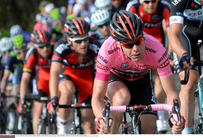 Pink handlebar tape for the maglia rosa