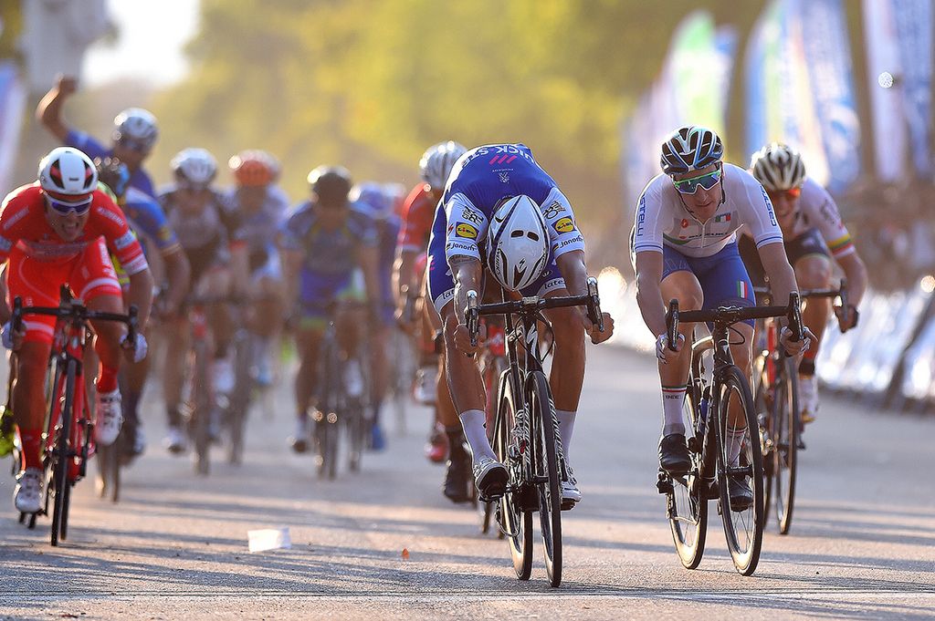 Tom Boonen (Quick-Step Floors) and Elia Viviani (Italy) fight for the win
