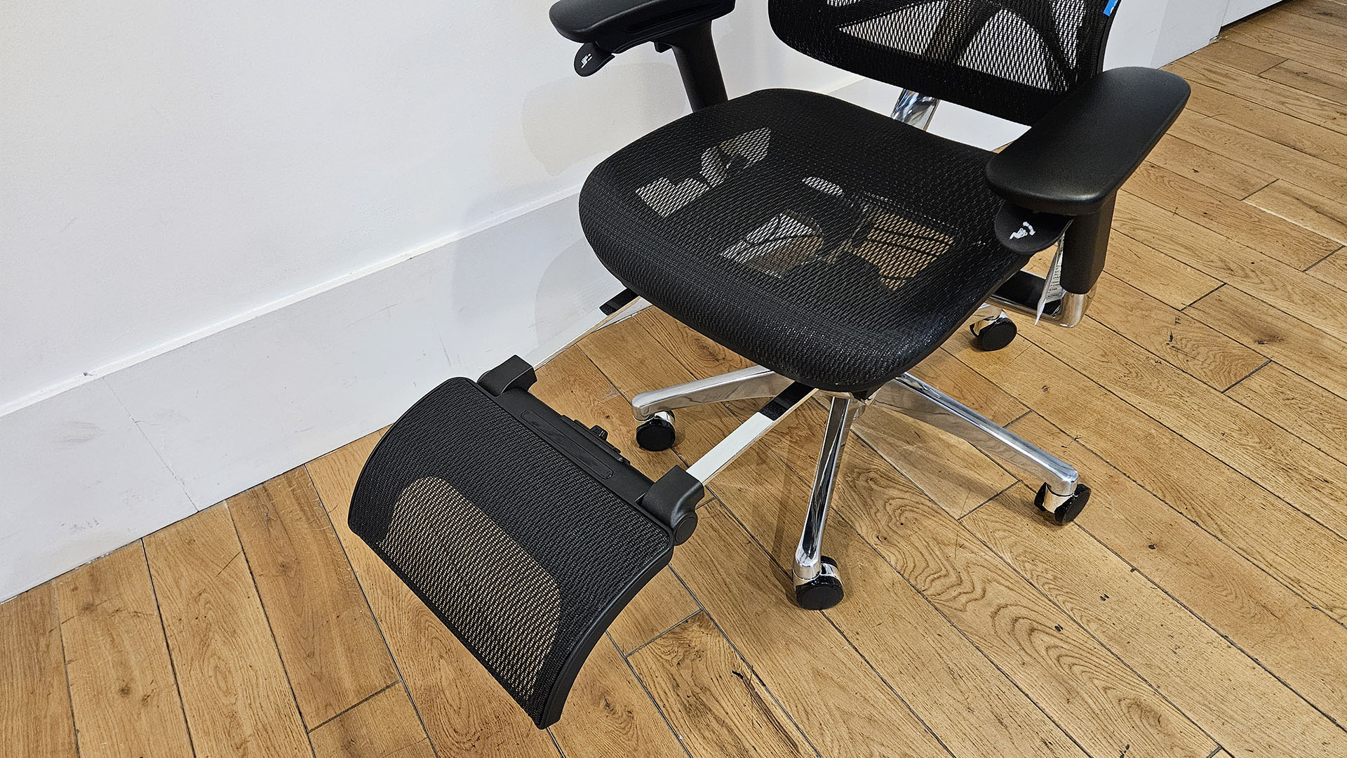 The footrest on the OdinLake Ergo Butterfly 753