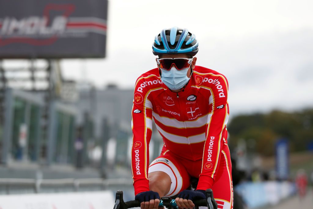 Jakob Fuglsang (Denmark) heads to the start of the men's race at Worlds