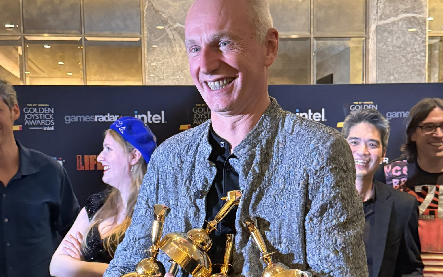  Baldur's Gate 3 won so many Golden Joystick Awards that Swen Vincke can barely hold all of them 