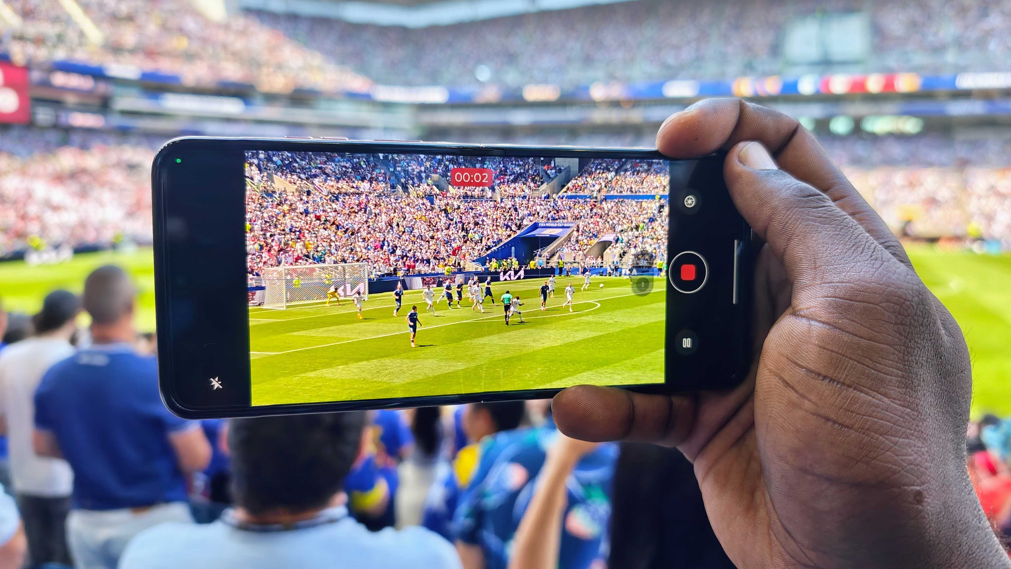 The camera viewfinder on the Motorola Razr Ultra 2026