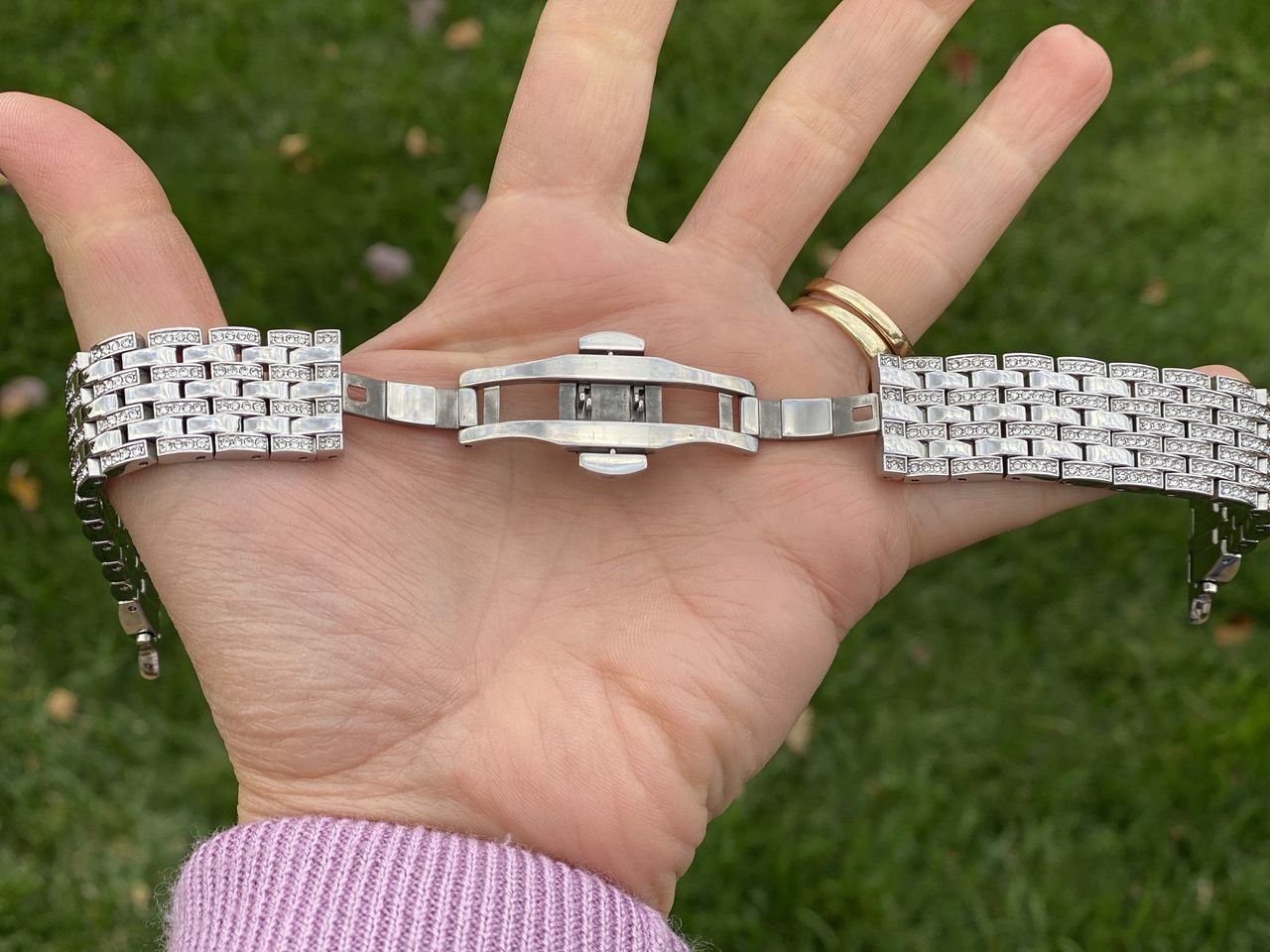 Wearlizer Crystal Rhinestone Apple Watch Band