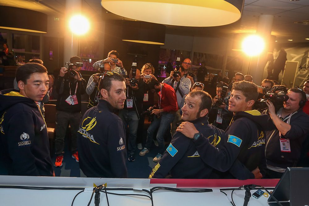 Astana riders gather for photos