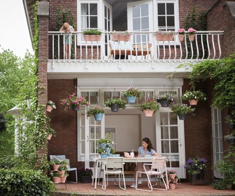 28 Balcony Ideas Decorate Small Apartment Balconies That Want Privacy Too Real Homes