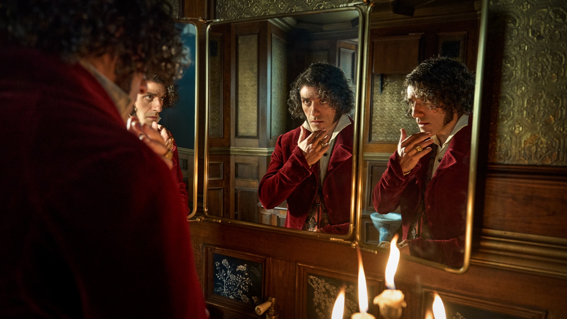 Oscar Isaac as Victor Frankenstein in Frankenstein