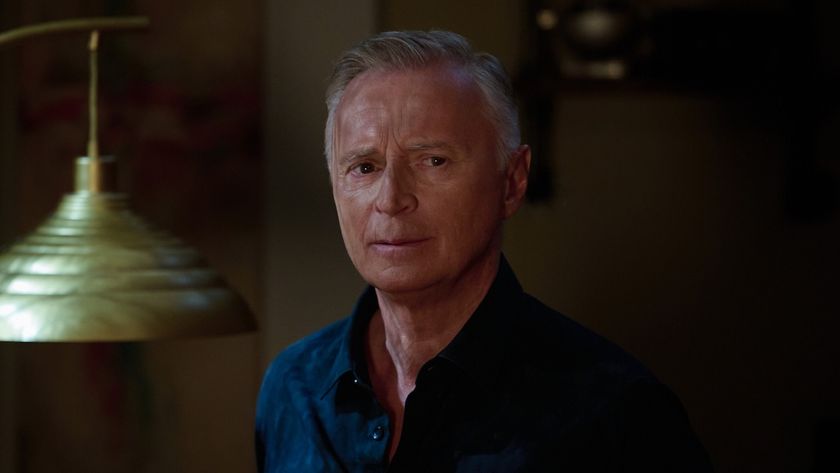 Sherlock looking at John in Watson 202