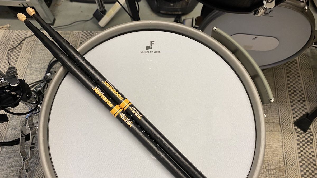 EFnote 3X snare with sticks