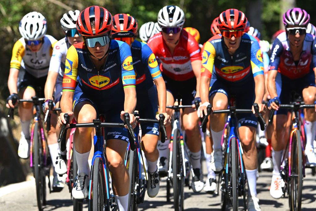 CHIETI ITALY JULY 12 Elizabeth Deignan of The United Kingdom and Team Lidl Trek competes during the 35th Giro dItalia Women 2024 Stage 6 a 159km stage from San Benedetto del Tronto to Chieti 330m UCIWWT on July 12 2024 in San Benedetto del Chieti Italy Photo by Luc ClaessenGetty Images