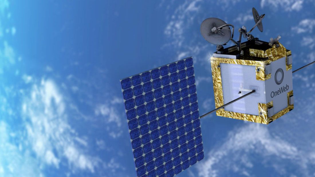 Astroscale cooperates with megaconstellation operator OneWeb on the development of commercial space debris removal technology.