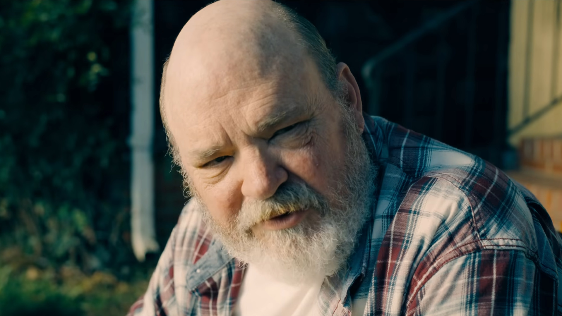 Pruitt Taylor Vince as Pa Kent in Superman