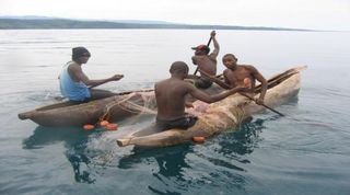 lake-niassa-fishermen