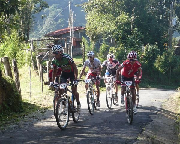 The main chase group on day 2