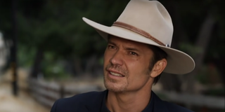 timothy olyphant's raylan givens talking to boyd in justified