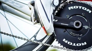 crankset s NoQ ringar är runda snarare än den ovala formen rotorn är känd för