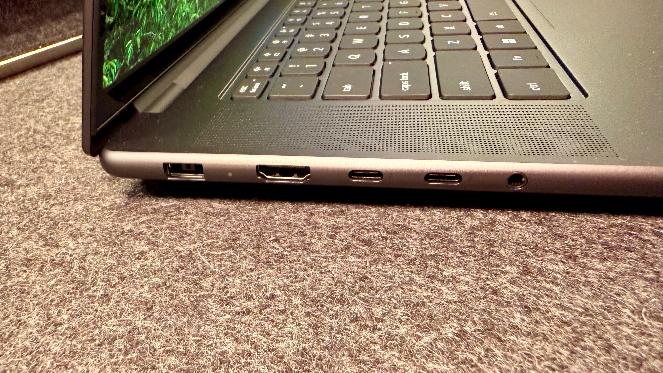 Lenovo | Pro 9i AE Gen 11