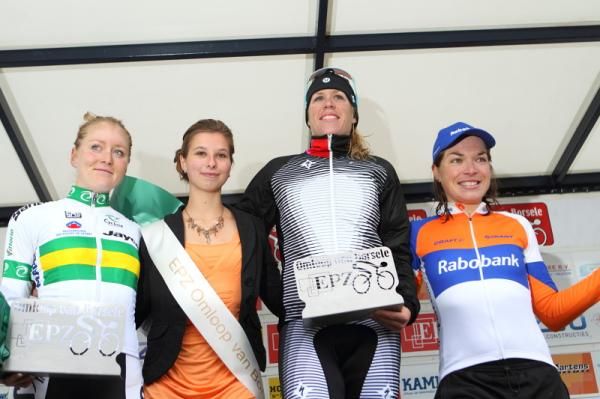 Gracie Elvyn (Australia), Ellen van Dijk (Specialized - lululemon) and Sarah Duester (Rabo Women)