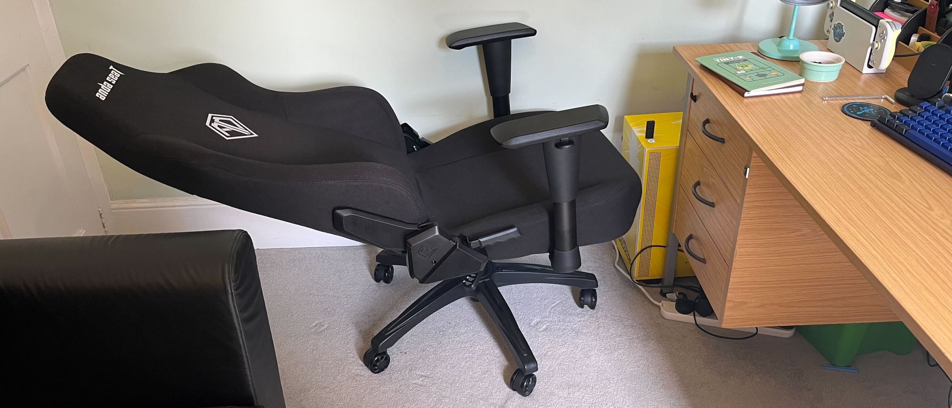 AndaSeat Phantom 3 Gaming Chair review a great budget chair for work