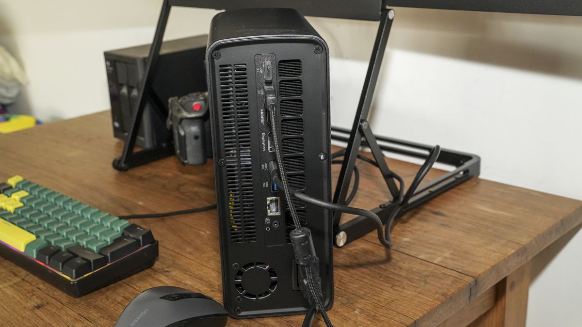 MSI PRO MAX Edge AI+