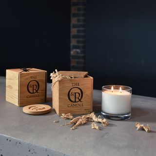 Oak and rope candle