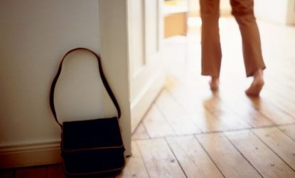 Walking through a doorway creates an "event boundary" in our mind, which can make us forget a decision made just a room away, according to researchers. 