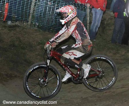 Anneke Beerten crashed in the Final.