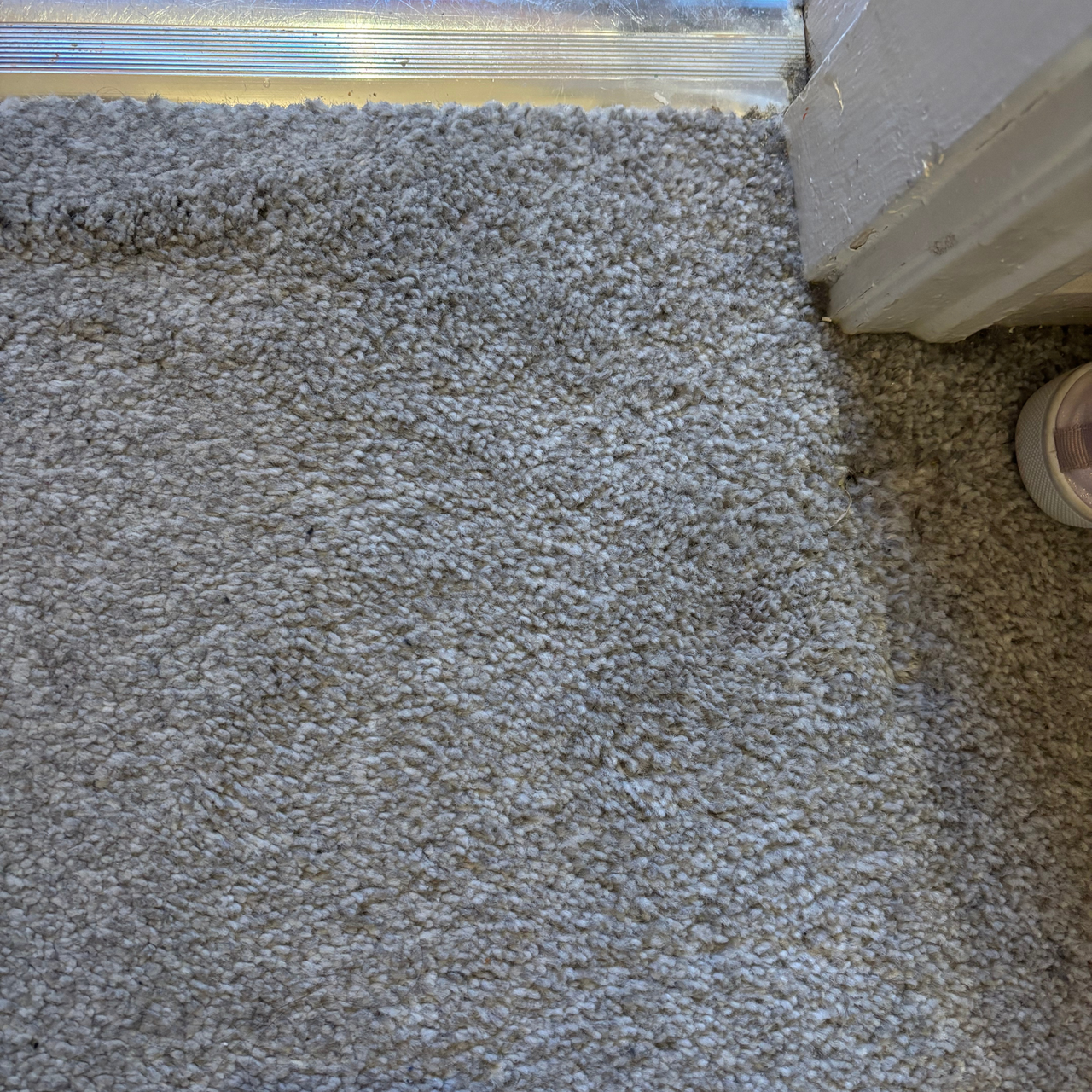 grey carpets after Karcher SE 2 Spot Care Spot Cleaner use