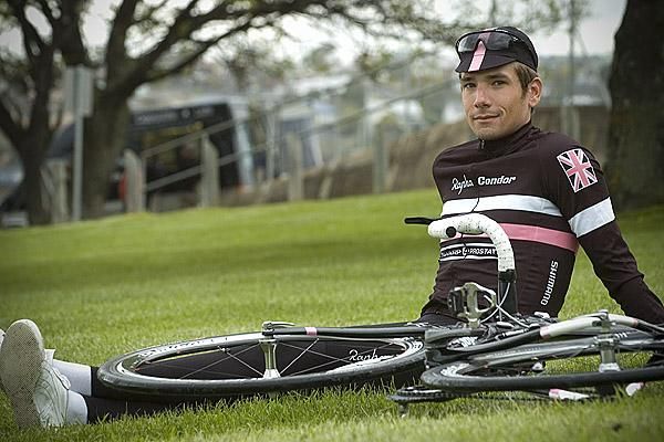Darren Lapthorne from Victoria relaxes prior to stage three in his Rapha Condor team kit from Europe, Lapthorne is riding for the GHD-Burnie team on the Tour.