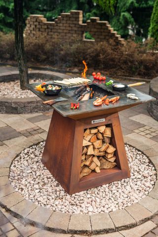 outdoor grill ideas: Quan quadro wood fired bbq